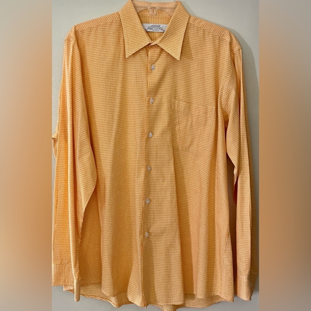 ST. BERNARD Men’s Size 16.5 button down long sleeve casual shirt.